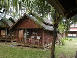 Pantai cherating kuantan pahang best beach in kuantan check out more interesting video @redplustv thexvid channel. Chalet Kayu Ala Kampung Depan Pantai Cherating Untuk Percutian Tenang Bersama Keluarga Port Cuti