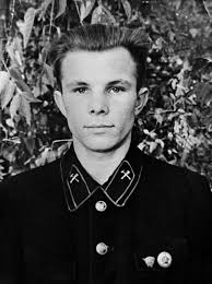 Подборка фото от allerleiten (живой журнал). Idei Na Temu Yurij Gagarin 55 Yuri Sovetskij Soyuz Kosmos