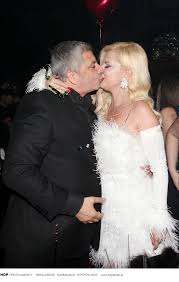 Η μαρίνα σταυράκη, (νέα σμύρνη, φεβρουάριος 1968), είναι ελληνίδα εκπαιδευτικός και φιλόλογος. H Marina Patoylh Ntymenh Me Ftera Giortase Ta Gene8lia Ths To Zeimpekiko Toy Perifereiarxh Binteo Zwh Iefimerida Gr