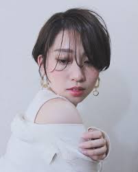 秋の髪型特集 オータムスタイルな髪型 髪色で季節感上乗せの大人女子 hair 秋 ヘアカラー ショートのヘアスタイル 髪 色