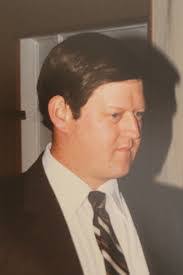 Martin Ullman's Instagram, Twitter & Facebook