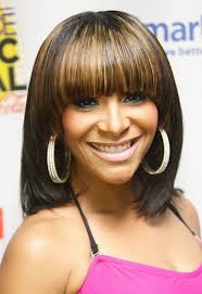 Actually, curled back hair can draw attention to a pretty face in this marvelous bob hairstyle for fine hair. Bob Hairstyles For Black Women Stylish Eve