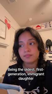 Luisa Encanto Hermana Del Medio