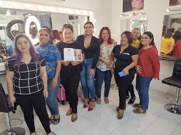 Muchas felicidades Maquilladoras Yusemi Solís, Yaira Serrano, Gema  Martínez, Mariana Anzures, María Fernanda González, Dafne Rodríguez,  Alejandra Negrón por concluir con éxito el Viernes pasado Nuestro DIPLOMADO  EN PERFECCIONAMIENTO DE OJOS. Les