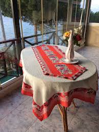 Kirmizinin Asaleti Kanavice Ve Gupurle Birlesti Masa Ortusu 175x125 Runner 140x45 Fiyati 350tl Gupur Nakis Kanavice Handmade El Ortuler Kanavice Masa