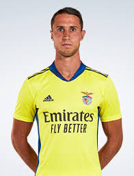 The classic claret and amber kit goes back to its retro simplicity and is based on. Sl Benfica Sl Benfica