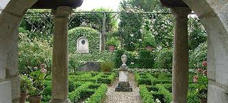 Thire Vendee Jardin Remarquable De William Christie Beautiful Gardens Garden Arch Outdoor