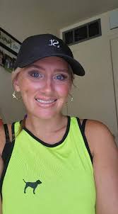 Time for Friday favourites! Share this week's favourite...🍔🎵📚