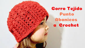Botones muy prácticos y fáciles y los rulos o gusanitos que realzan cualquier prenda!!! Gorro Tejido Punto Abanicos A Crochet Paso A Paso Todas Las Tallas Muy Facil Crochet Eu