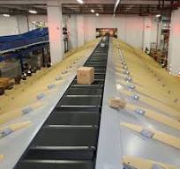 Gosunm Warehouse Package Parcel Converyor Sorting System Linear Cross Belt  Sorting Machine
