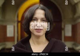 Cleo Scott (C) Mutter von Keita Craig, außerhalb Westminster Coroners  Court, London, wo eine Untersuchung begann in den Tod ihres Sohnes. Craig,  22, erhängte sich im Februar letzten Jahres, als er im