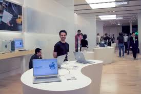 Find in tiendeo all the locations, store hours and phone number for apple stores in vienna va and get the best deals in the online catalogs from your favorite stores. Apple Store Then And Now 5 Minutes With Joe