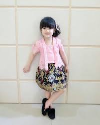 Baik di toko, butik, mall sampai department store. 30 Model Baju Batik Anak Perempuan Laki Laki
