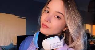 MiaFitz kimdir? Gözde Demiral kimdir, kaç yaşında? MiaFitz Gözde Twitch  hesabı! - Haberler