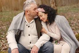 Welcome to free over 60s dating free over 60s dating is an online dating site for single men and women over 60 looking for friendship, a relationship and love. Top 9 Dating Sites For Seniors 50 And Over Looking For Love