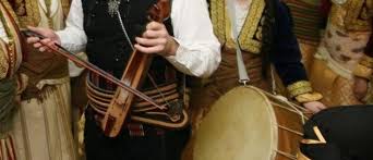 Κι ἀρχὴ ποὺ ἦρκε ὁ χριστὸς ἦρθε κεμαλικὸς στρατός. Pontiaka Kalanta Prwtoxronias Lelevose Gr