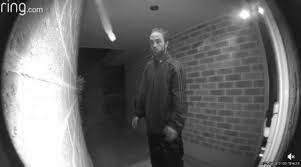 Oct 03, 2011 · robert pattinson c/o endeavor agency stephanie ritz 9601 wilshire blvd. Reactions On Twitter Robert Pattinson Standing At Front Door Porch Caught On Ring Doorbell Camera