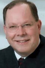 Daniel Opperman's Instagram, Twitter & Facebook