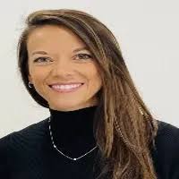 13 Qualities of a Great Yoga Teacher, Plus 5 Tips to Stand Out