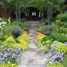 To complete the charming entry, stack colorful pumpkin decorations and bright flowers atop bales of hay. 75 Beautiful Victorian Front Yard Landscaping Pictures Ideas July 2021 Houzz