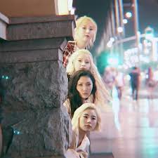 Four Beagles Mamamoo K Pop Moonbyul