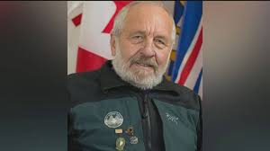 A mountain legend': A founding member of North Shore Rescue dies