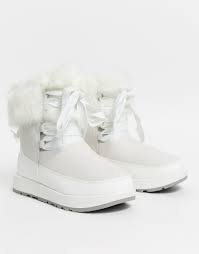 What's the style number of the ugg sock? Ø¹ÙŠØ¯ Ø§Ù„Ù…ÙŠÙ„Ø§Ø¯ Ø·ÙŠØ§Ø± Ø®Ø§Ø¦Ø¨ Ø§Ù„Ø§Ù…Ù„ All White Furry Ugg Boots Cedarmantel Com