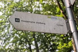 Wanderung Zwischen Botanischem Garten Und Jostbergkloster Kloster Ruinen Botanischer Garten