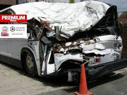 Berita kemalangan bas rempuh kereta selepas terowong menora. Alasan Mengantuk Tidak Boleh Diterima