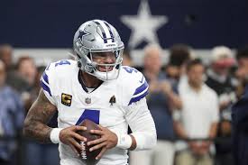 Cùng nhìn lại những cột mốc mà tiền vệ Dak Prescott của đội Cowboys đang hướng tới trong mùa giải 2025