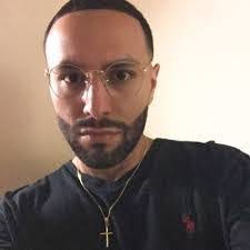 Robert Yzaguirre's Instagram, Twitter & Facebook