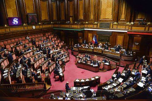 L. elettorale, maggioranza avanti su riforma, primo sì alle preferenze