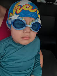 De sábado 1º Festival de natação do nosso atleta, assim ele vai construindo  sua personalidade, aprendendo a competir. Registro com o coração cheio de  orgulho do esforço e dedicação, amo presenciar suas