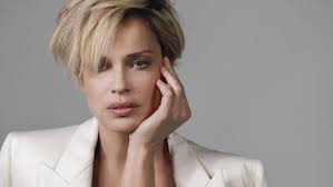 Caterina De Angelis e Giovanni Calcagno in 'La guerra di Elena'