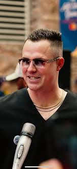 Aye it's my cousin Terry Skuballini