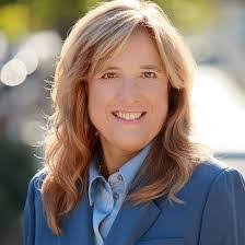 Emily Macon's Instagram, Twitter & Facebook