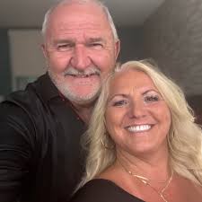 Commercial/industrial buildings for lease over 3000 sq ft with overhead  doors