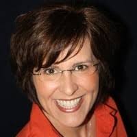 Lynne Mccarty's Instagram, Twitter & Facebook