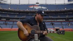Luke Combs announces Denver stadium concert in 2027