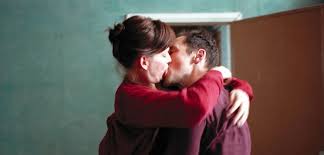 The threat of bathos is also kept at bay. Intimacy 2001 Filmaffinity