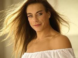 𝑹𝒐𝒍𝒊𝒕𝒂𝒔 𝑫𝒓𝒆𝒂𝒎𝒔