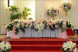 4 kepala bunga buatan batang panjang dekorasi pernikahan sutra mawar bunga palsu cabang plastik dengan daun dekorasi rumah hotel. Serafien Perangkai Bunga Liturgis Rangkaian Bunga Bunga Altar