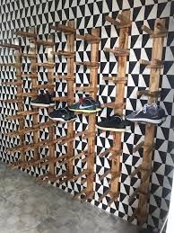 Kalau kumpul kasut pastu display cantik2 x pe jgk. Rak Kasut Hrga Mampu Milik Cantik Pon Wood Pallet Craft Facebook