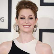 She earns a good salary from her movies career that ranges from $40 to $230k annually as. Esme Bianco Bio Game Of Thrones Ros Boyfriend Abuse Supergirl Net Worth