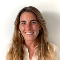 Maria Bernales's Instagram, Twitter & Facebook