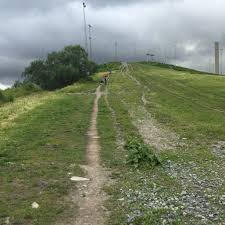 I sälen finns ett femtiotal restauranger, flera äventyrsområden för barn samt upplevelsehuset experium med. Hammarbybacken Upp Och Ner Och Upp Och Ner Och Upp Och Ner Den Springande Soffpotatisen