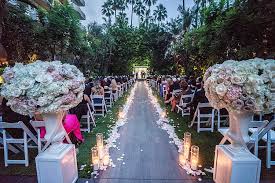 Four seasons flowers 12512 victory blvd, unit b north hollywood, ca 91605 email info@fourseasons.flowers Jewish Wedding At Four Seasons Los Angeles Ca Usa 0030 Smashing The Glass Jewish Wedding Blog