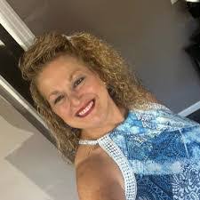 Sherry Gunter's Instagram, Twitter & Facebook