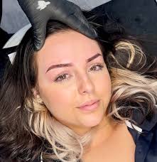 LADIES-anyone had eyebrow tattoo, thinking about it. Found a place