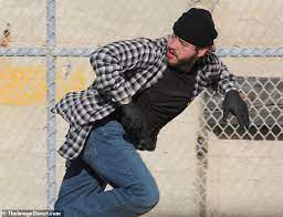 14 ele foi criado por seu pai, rich post, e sua madrasta, jodie. Post Malone Has A Blast On Set With Josh Hartnett And Jason Statham In The New Action Packed Film Daily Mail Online